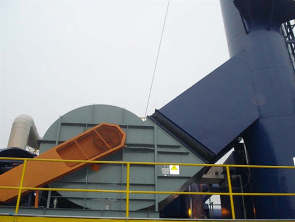 主風(fēng)機(jī)